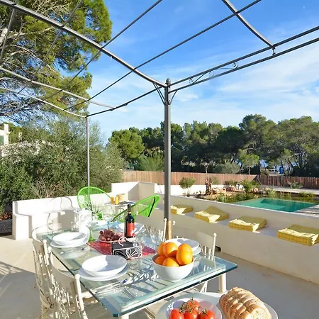 Modern With Pool Willa *